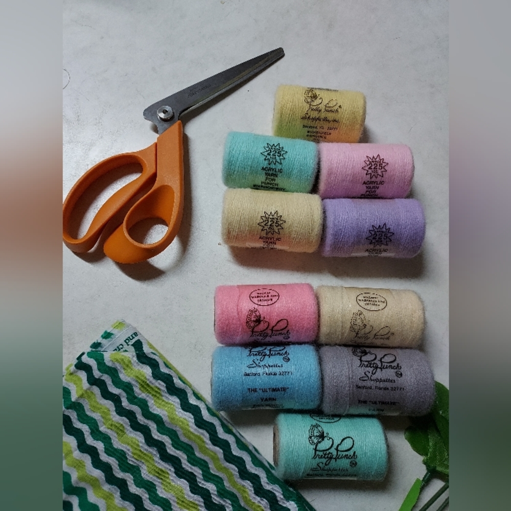 10 Pcs Pretty Punch Acrylic Yarn for Punch Embroidery